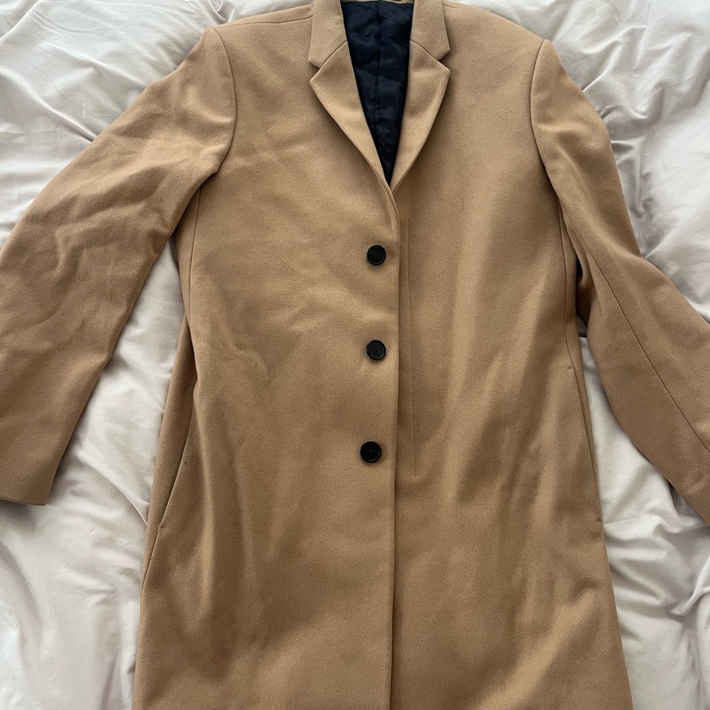 Men’s camel coat